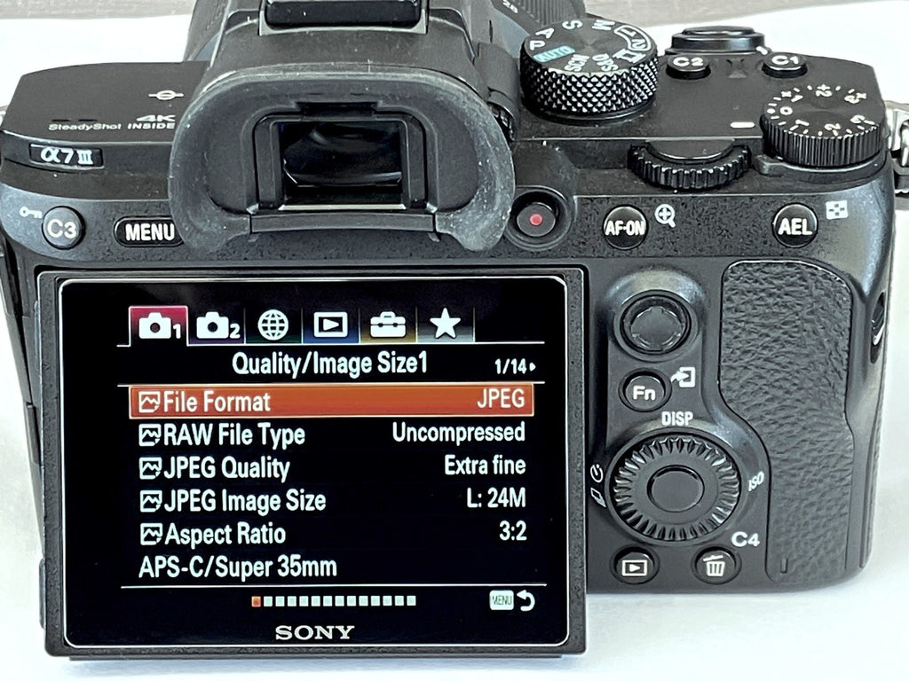 Sony A7 III FULL SPECTRUM CONVERTED 24.2MP Camera, 28 70mm Lens   Complete Kit7
